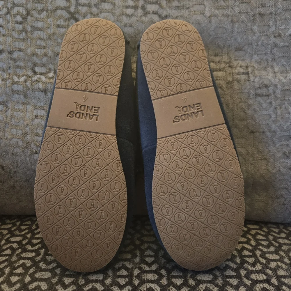 Lands' End Kids Navy Suede Loafers - Sz 4, Cozy, Durable, Unisex